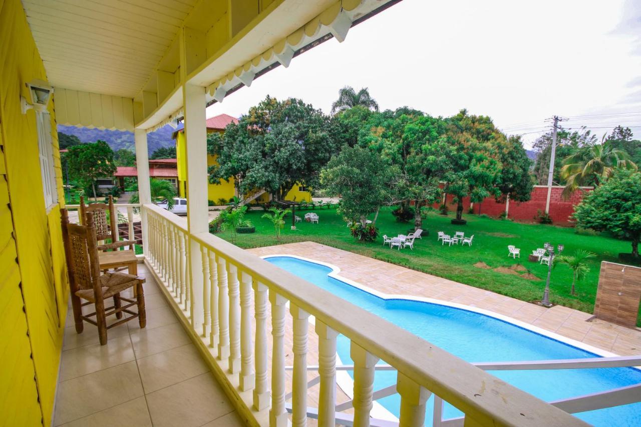 Deluxe Suites Guacamayos - Eco-Lodge & Swimming Pool Bonao Exterior photo