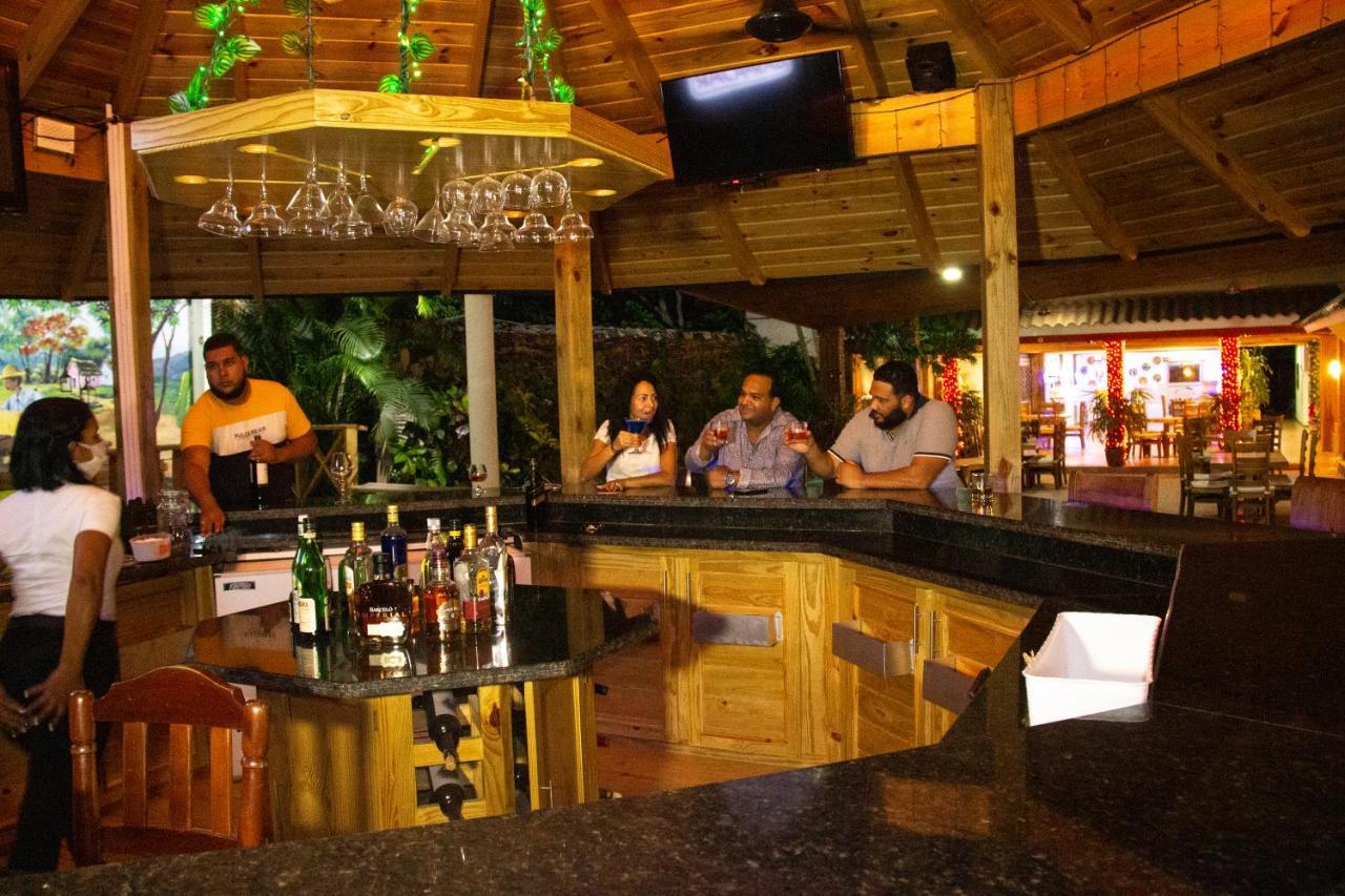 Deluxe Suites Guacamayos - Eco-Lodge & Swimming Pool Bonao Exterior photo